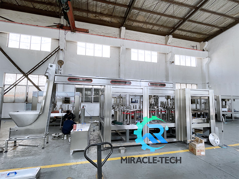 Beverage Filling Machine 